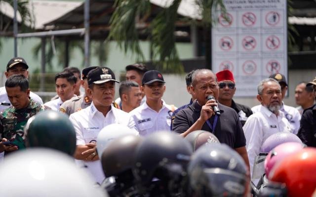 Gerbang PT Changsin Kembali Dibuka Usai Didatangi Bupati, Ratusan Pedagang Riuh Gembira