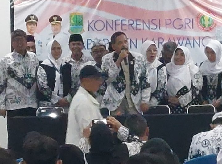 PGRI Karawang Gelar Konfercab Di Galuh Mas Karawang