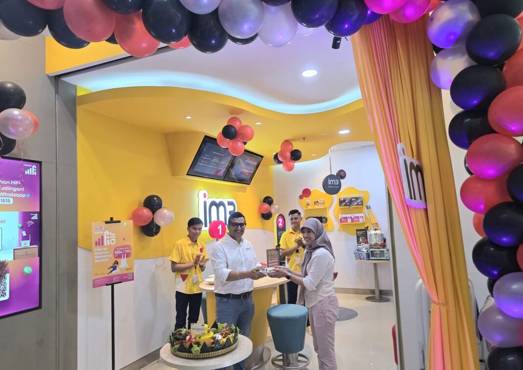 Perluas Akses Layanan, Indosat Buka Gerai IM3 di Living World Grand Wisata Tambun
