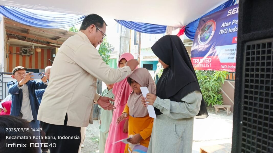 Santunan Anak Yatim Warnai Peresmian Kantor IWOI Karawang Korwil 5