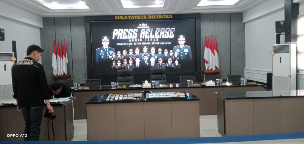 Polres Karawang: Kriminalitas Menurun, Pengungkapan Narkoba Naik Signifikan Sepanjang 2025