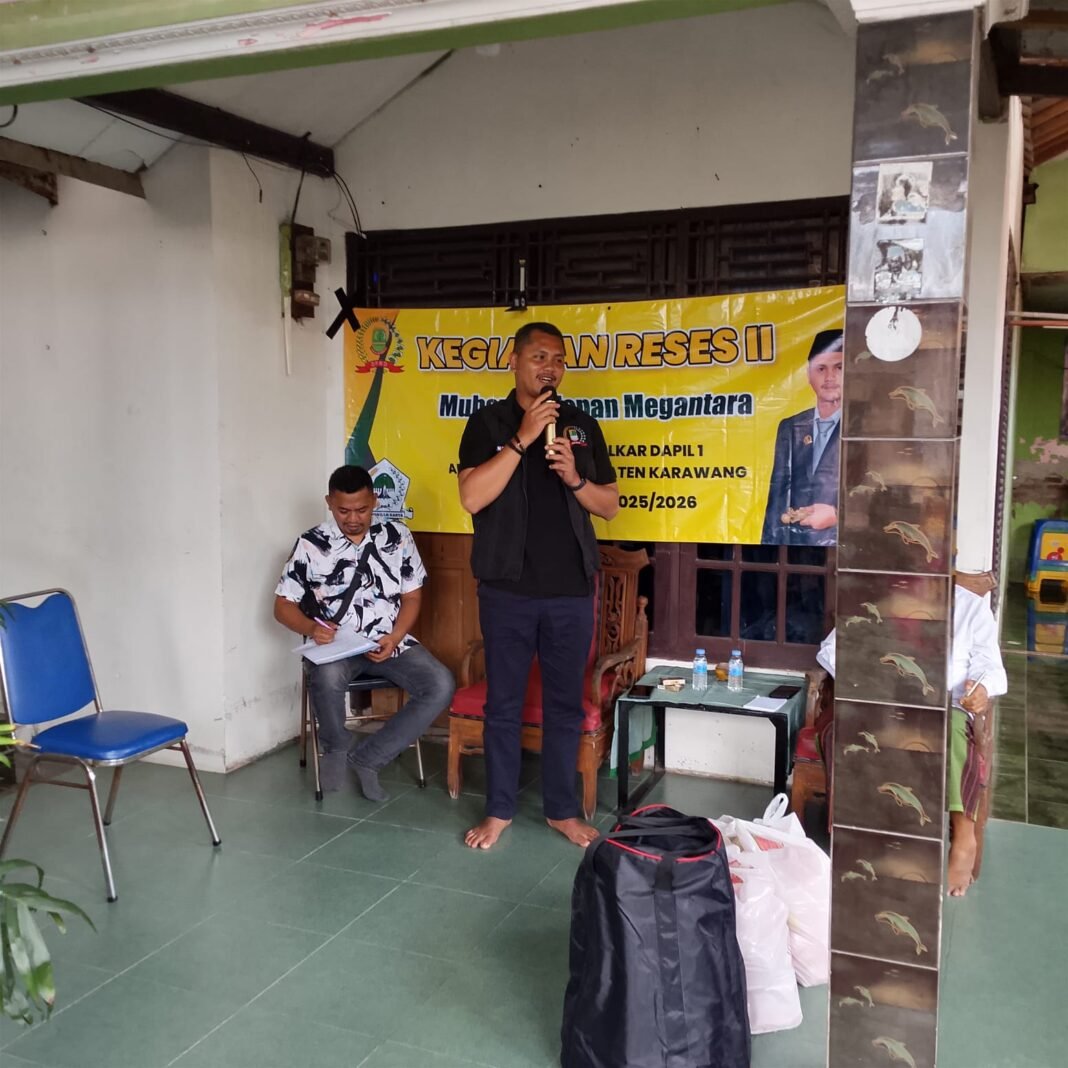 Topan Megantara Catat Aspirasi Warga dalam Kegiatan Reses